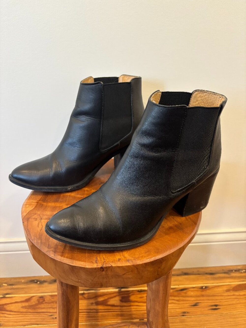 Nisolo Heeled Leather Chelsea Boots - 9.5, Black